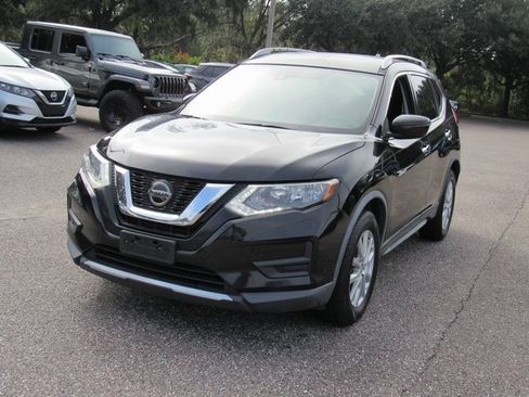 Used 2020 Nissan Rogue SV image 6