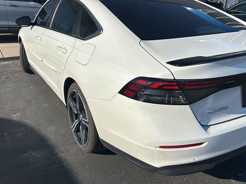 Used 2023 Honda Accord Sport image 4
