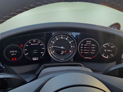 Used 2021 Porsche 911 Carrera 4S image 28