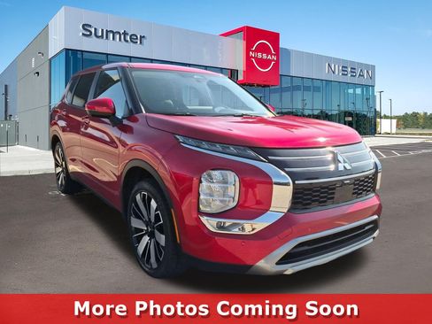 Used 2025 Mitsubishi Outlander SE FWD image 1