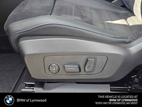New 2026 BMW X2 xDrive28i w/ Technology Package AWD/4WD image 24