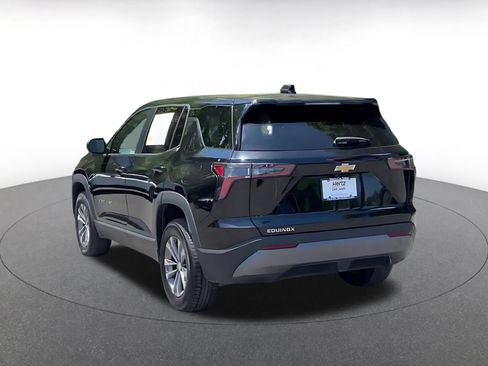 Used 2025 Chevrolet Equinox LT FWD image 11