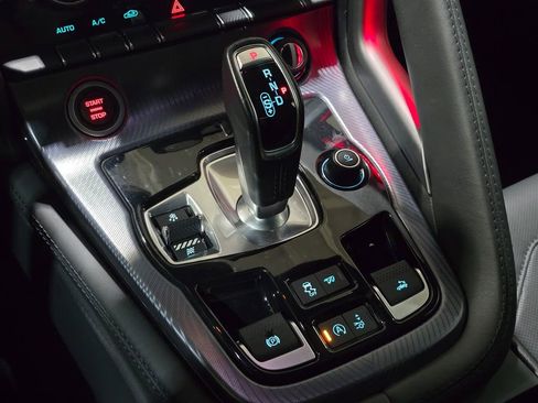 Used 2021 Jaguar F-TYPE R-Dynamic image 15