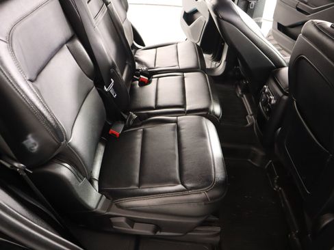 Used 2020 Ford Explorer Limited image 16