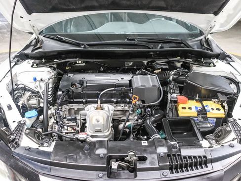 Used 2016 Honda Accord Sport image 26