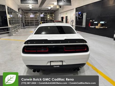 Used 2016 Dodge Challenger SRT Hellcat RWD image 7