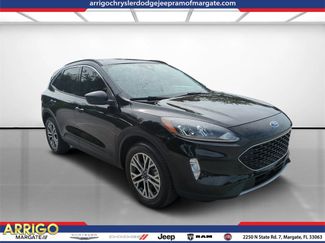 Used 2022 Ford Escape SEL image 1