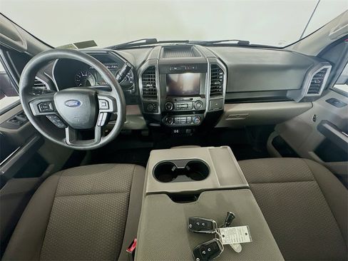 Used 2019 Ford F150 XLT image 10