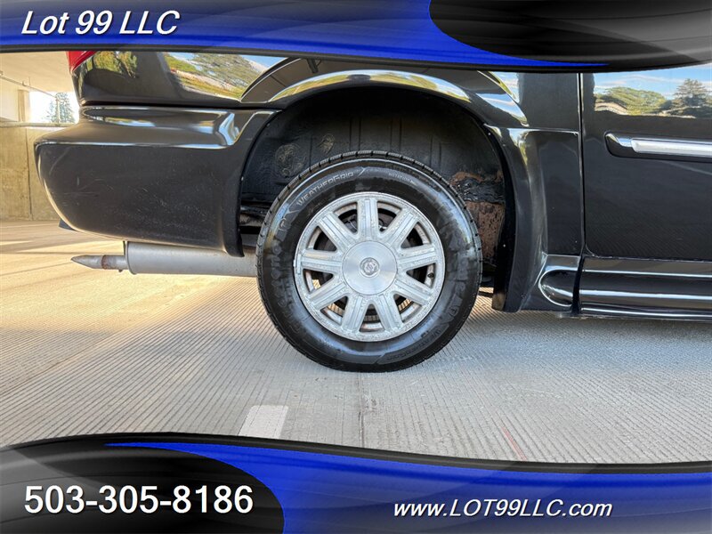 Used 2006 Chrysler Town & Country Touring w/ Trailer Tow Prep Group FWD image 25