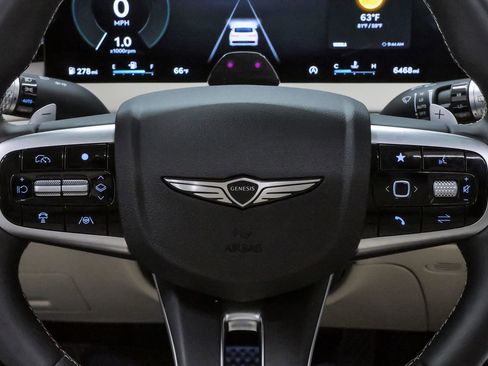 Certified 2026 Genesis GV70 2.5T Advanced image 21