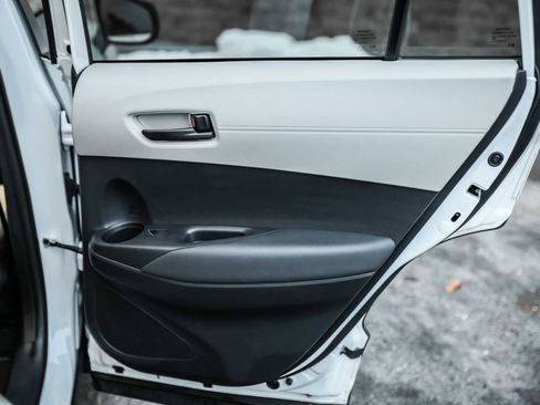 Certified 2023 Toyota Corolla Cross L image 17