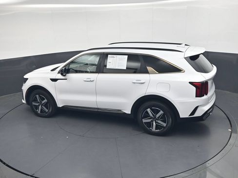 Used 2021 Kia Sorento S FWD image 39
