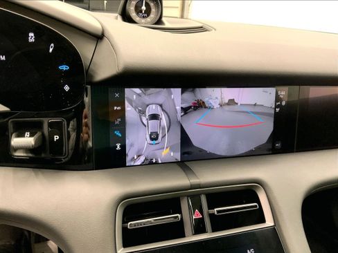 Used 2025 Porsche Taycan image 25