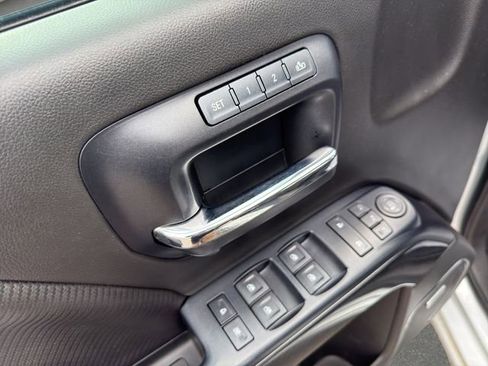 Used 2014 GMC Sierra 1500 SLT w/ All-Terrain Package image 12