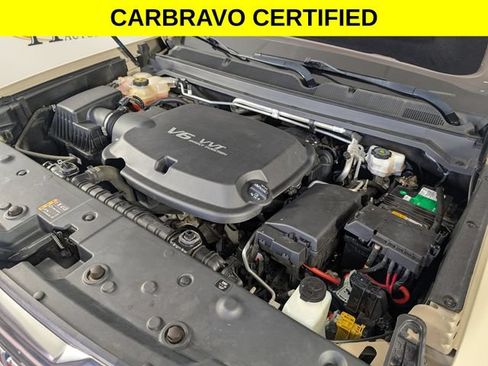 Certified 2022 GMC Canyon AT4 w/ Trailering Package AWD/4WD image 33