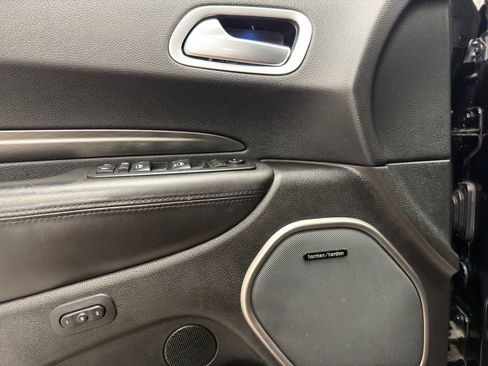 Used 2020 Dodge Durango Citadel w/ Technology Group image 15