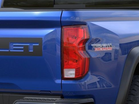 New 2026 Chevrolet Colorado Trail Boss AWD/4WD image 11