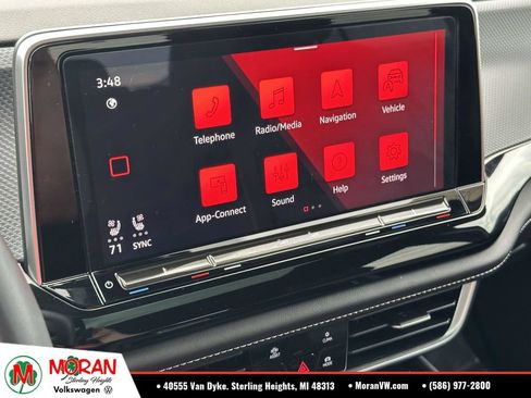 Certified 2024 Volkswagen Atlas Cross Sport SEL R-Line AWD/4WD image 28