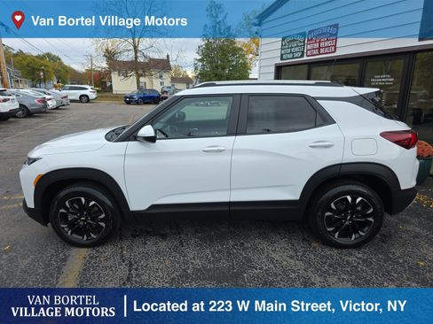 Used 2022 Chevrolet TrailBlazer LT w/ Driver Confidence Package image 8