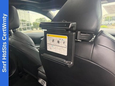 Used 2024 Toyota Corolla XSE FWD image 12