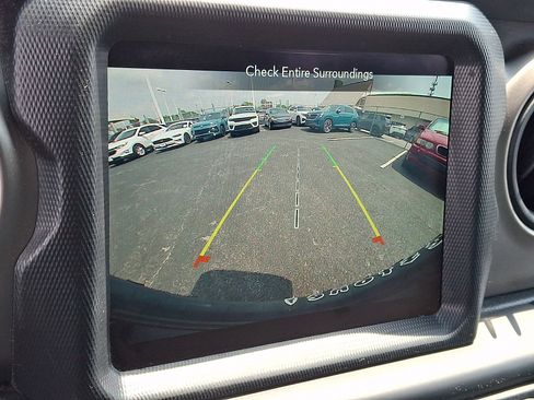 Used 2021 Jeep Wrangler Unlimited Sport AWD/4WD image 18