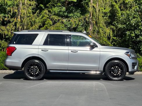 Used 2022 Ford Expedition XLT AWD/4WD image 39