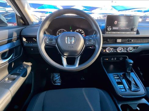 Used 2024 Honda CR-V EX image 6
