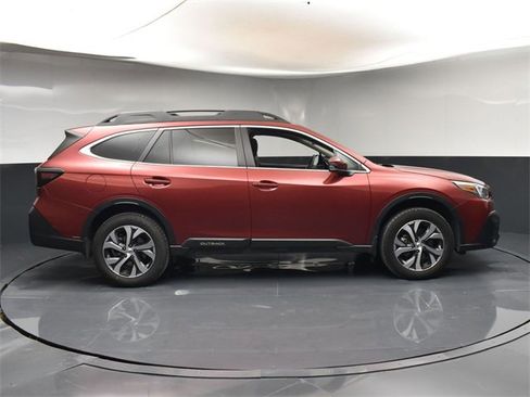Used 2020 Subaru Outback Limited w/ Popular Package #2 image 8
