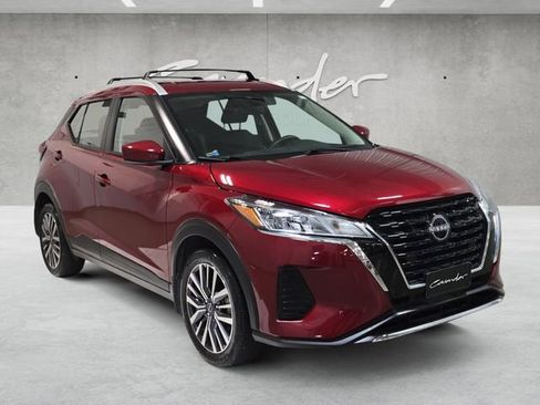 Used 2024 Nissan Kicks SV w/ Exterior Package FWD image 2