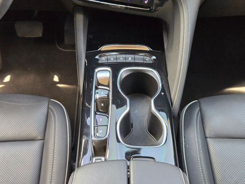 Used 2023 Buick Envision Essence AWD/4WD image 19