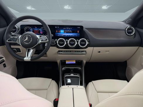 New 2026 Mercedes-Benz GLA 250 image 12