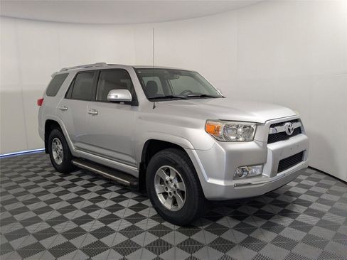 Used 2013 Toyota 4Runner SR5 image 22