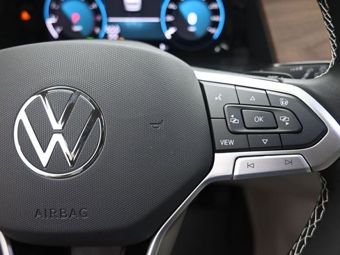 New 2026 Volkswagen Atlas SE FWD image 14