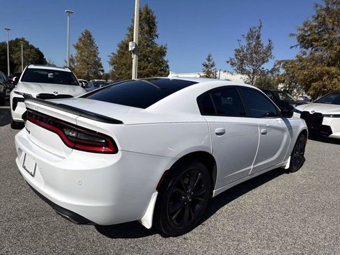 Used 2023 Dodge Charger SXT w/ Blacktop Package image 3
