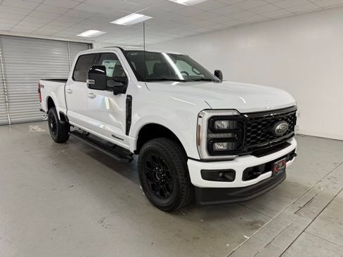 New 2026 Ford F350 Lariat w/ Black Appearance Package image 3