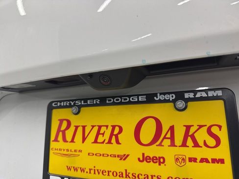 New 2026 Jeep Grand Cherokee L Limited AWD/4WD image 9