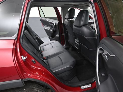 Certified 2024 Toyota RAV4 XLE Premium AWD/4WD image 32