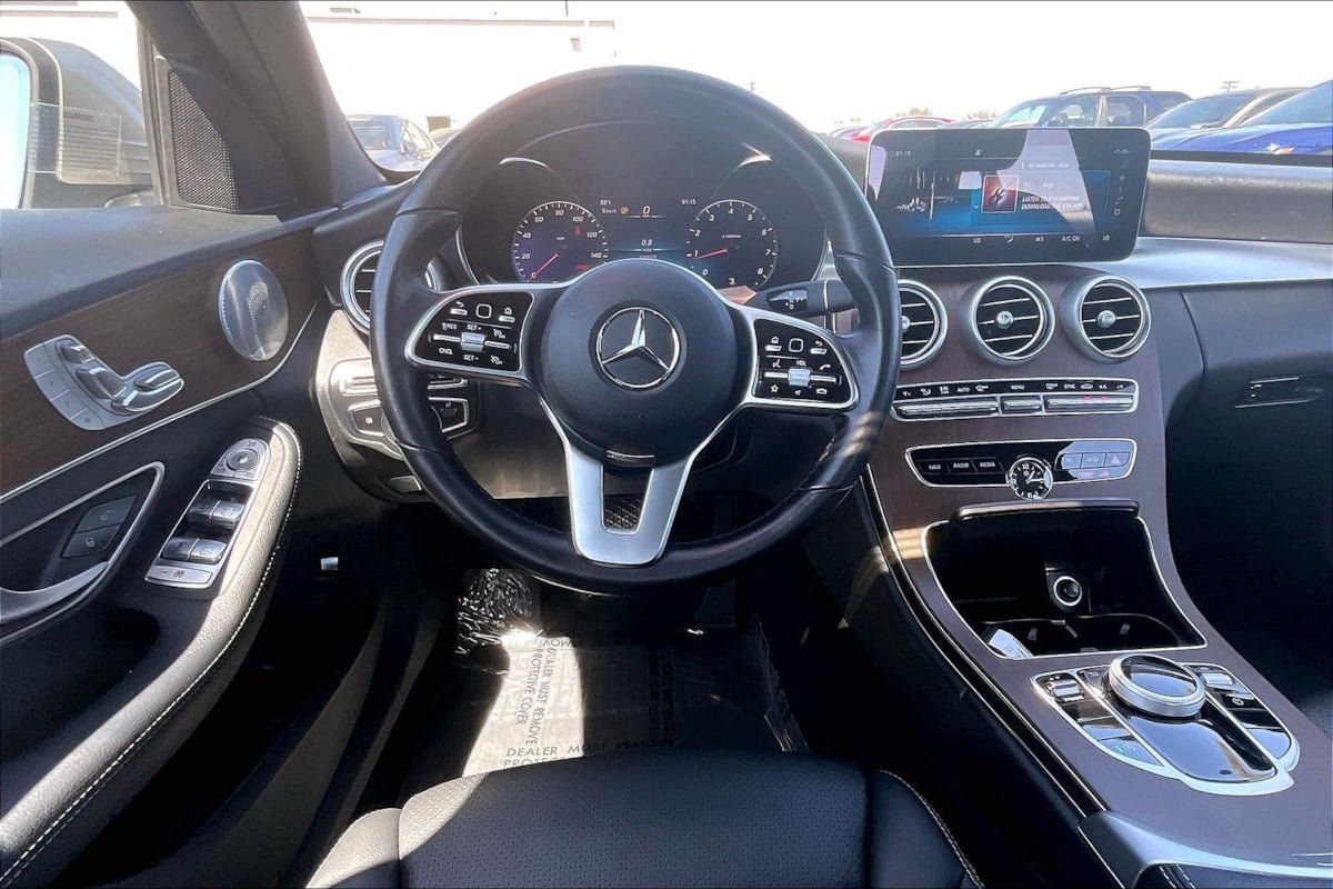 Used 2020 Mercedes-Benz C 300 Sedan w/ Premium Package image 5