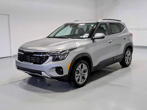 Used 2024 Kia Seltos S AWD/4WD image 1