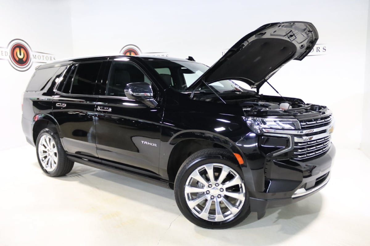 Used 2023 Chevrolet Tahoe Premier AWD/4WD image 32