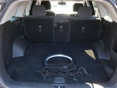 Used 2017 Kia Sorento AWD w/ LX Convenience Package image 9