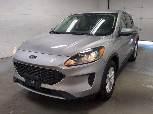 Used 2021 Ford Escape SE w/ Cold Weather Package image 10