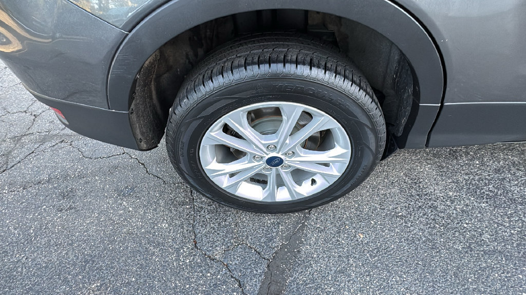 Used 2019 Ford Escape SEL AWD/4WD image 15