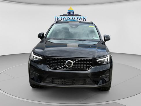 Used 2026 Volvo XC40 B5 Core w/ Protection Package Premier AWD/4WD image 8
