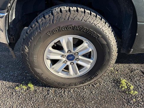 Used 2018 Ford F150 XLT AWD/4WD image 2