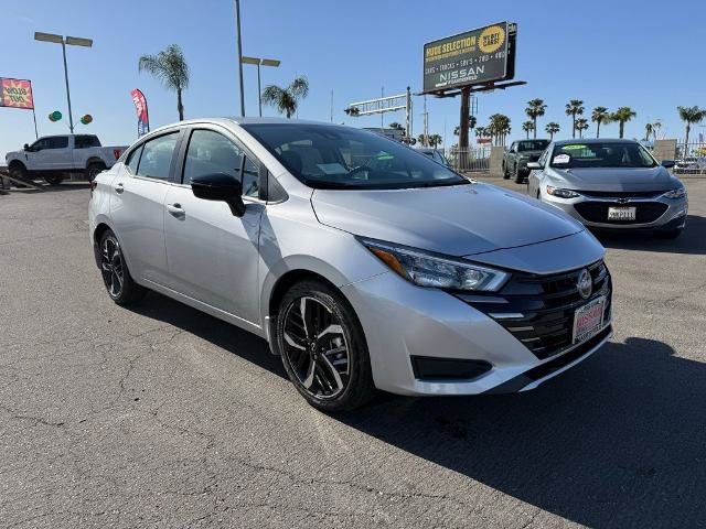 New 2025 Nissan Versa SR w/ Trunk Package FWD 360° Tour