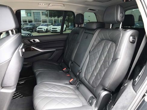 Used 2024 BMW X7 xDrive40i AWD/4WD image 42