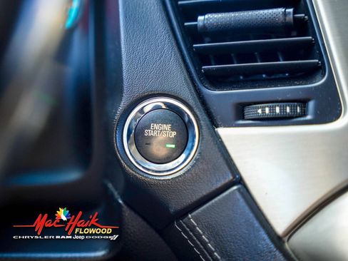 Used 2020 GMC Yukon Denali w/ Denali Premium Package image 20