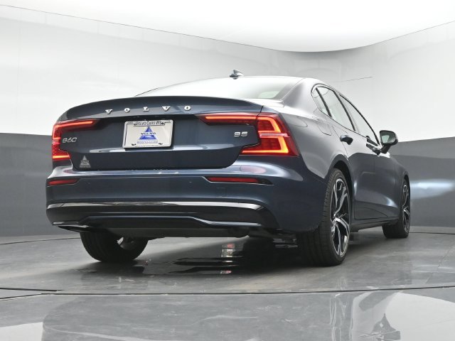 Used 2024 Volvo S60 B5 Core w/ Climate Package FWD image 16