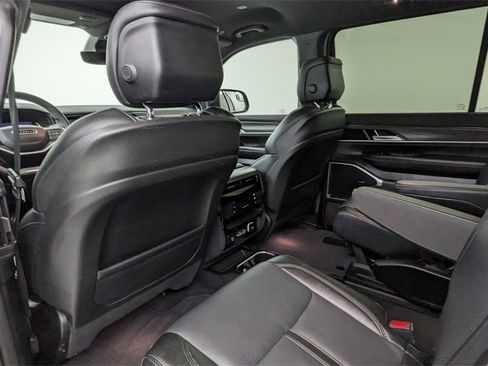 Used 2024 Jeep Wagoneer Series III image 38